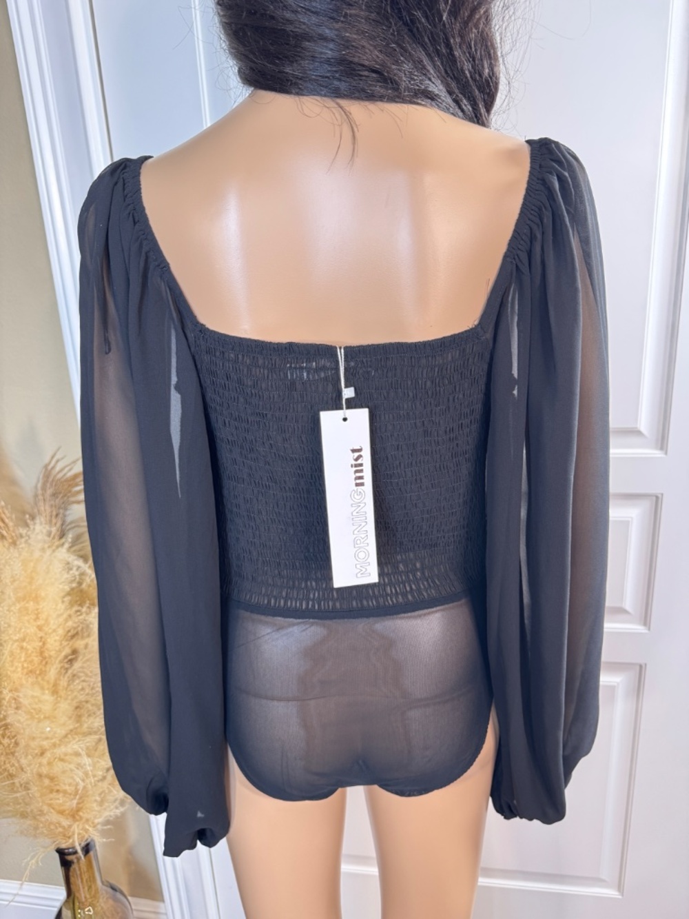 BLACK SHEER BALLOON SLEEVE BODYSUIT WITH SWEETHEART NECKLINE SIZE LARGE - Picture 9 of 15